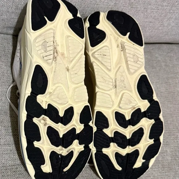 Hoka Sneakers in Cream and Blue - Picture 5 of 6